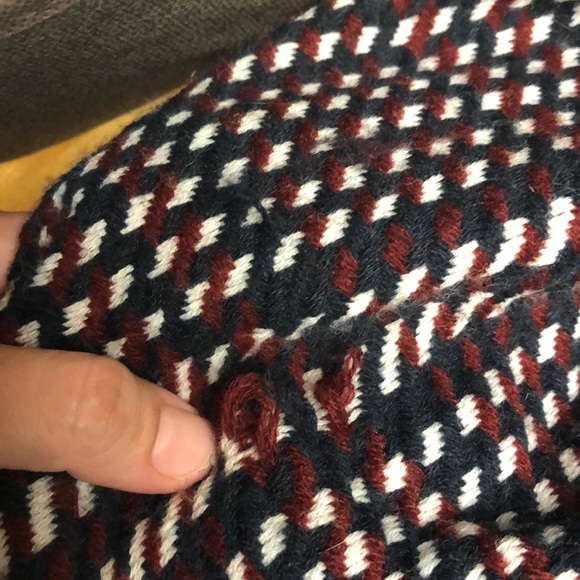 Scarf - Picture 4 of 4